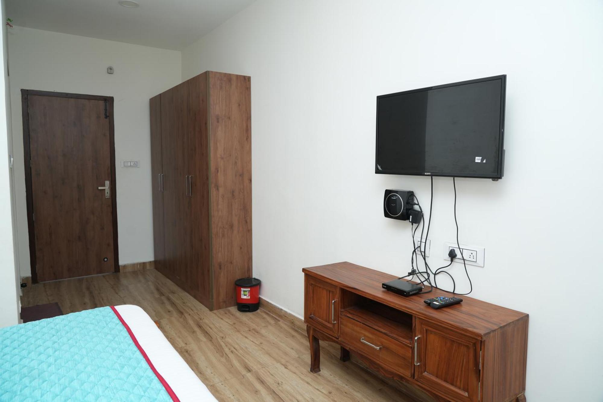Vetrivel International By Brown Tree Resorts Kodaikanal Exterior photo
